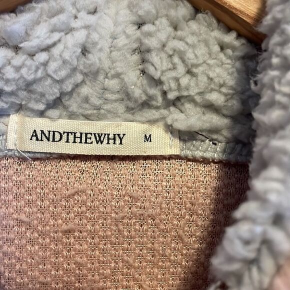 AndTheWhy Sherpa Pullover - M - Picture 4 of 6